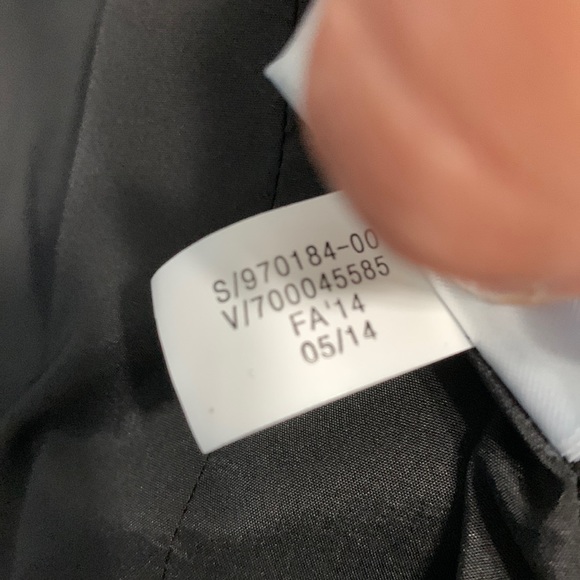 Banana Republic women’s leather jacket in Medium - Picture 15 of 17